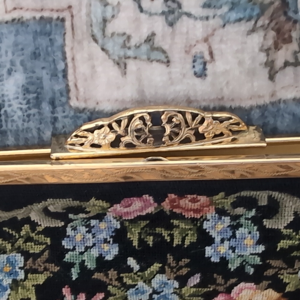 Vintage brocade floral bag - Picture 4 of 8